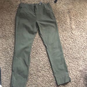 Women’s cropped pants